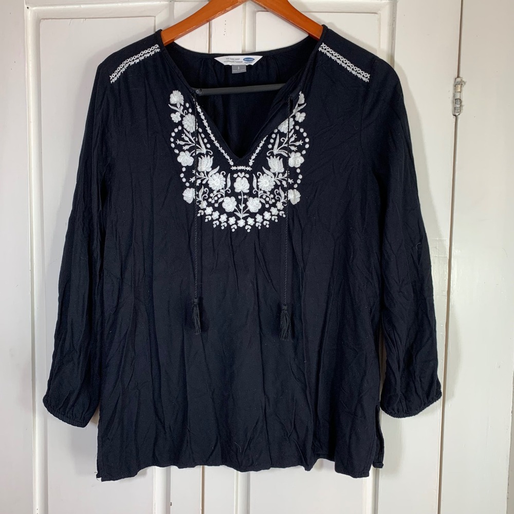 Old Navy Womens Black Embroidered Tunic Shirt Long Sleeve V Neck Size S